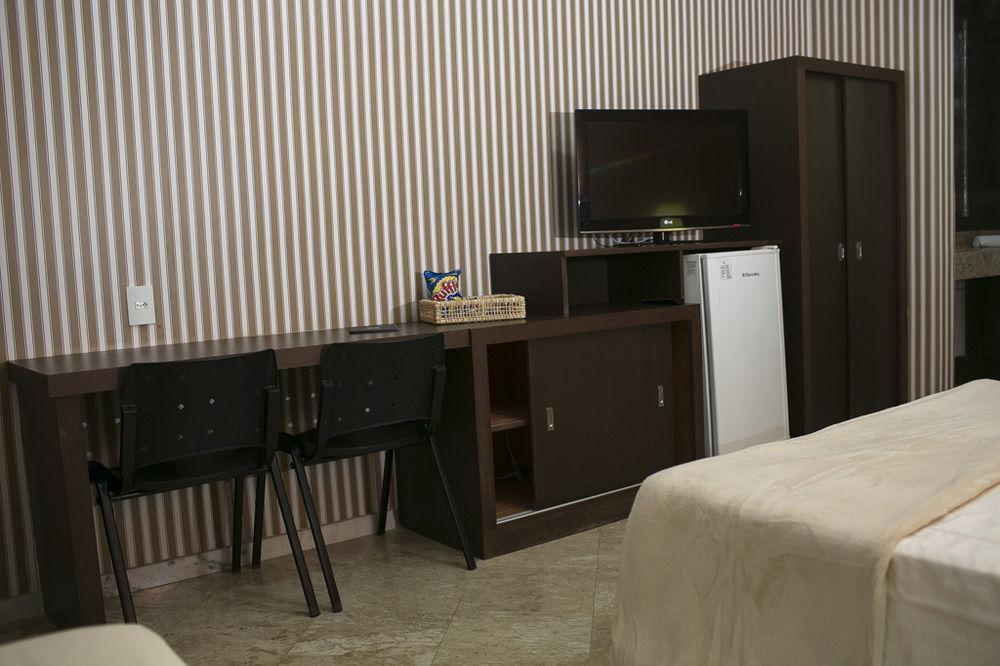 Hotel Green Hill Жуис-ди-Фора Экстерьер фото