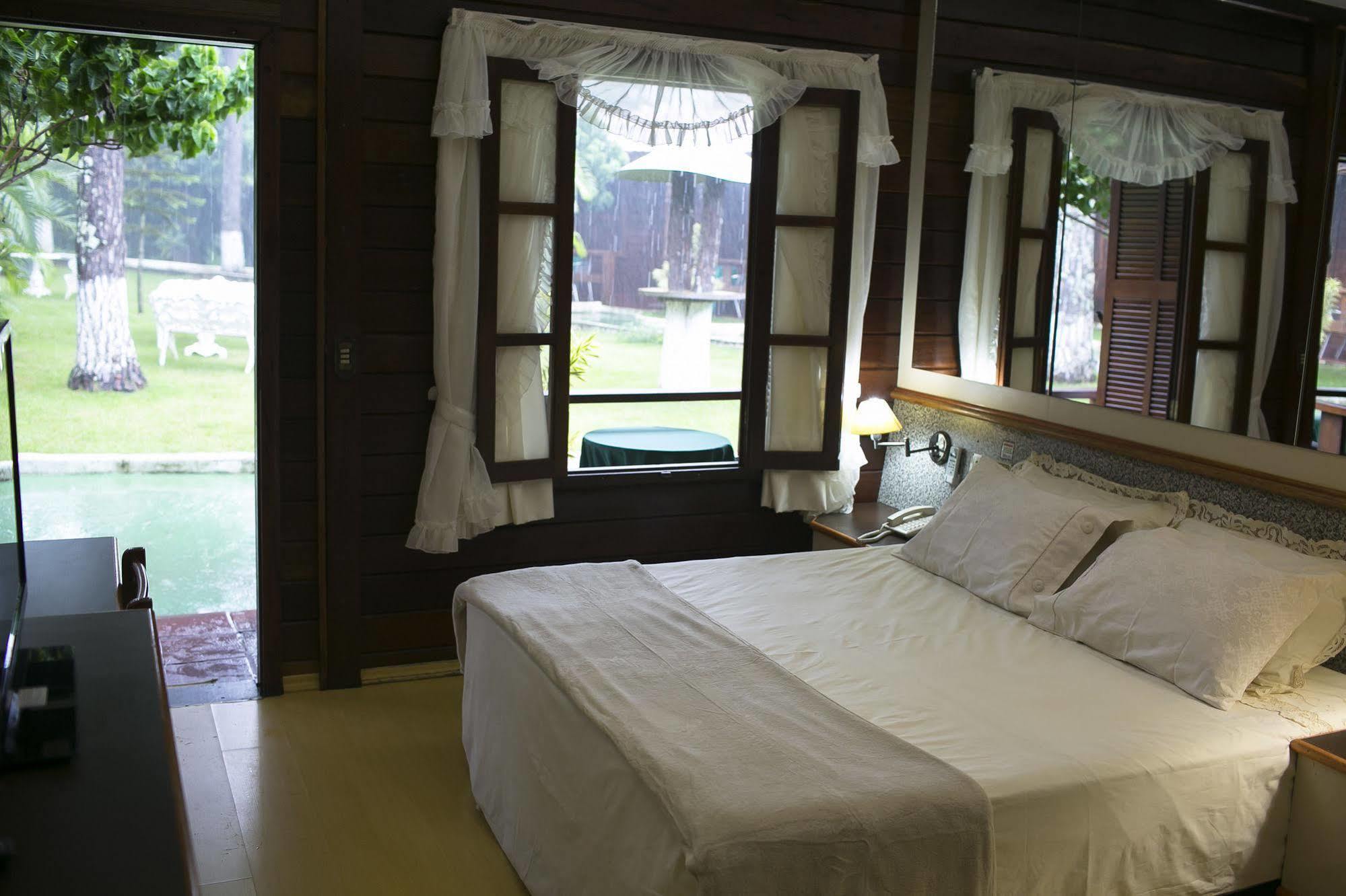 Hotel Green Hill Жуис-ди-Фора Экстерьер фото